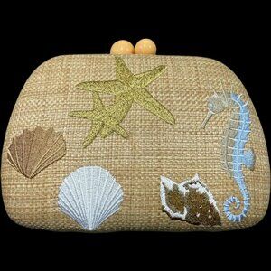 Natural Seahorse Clutch